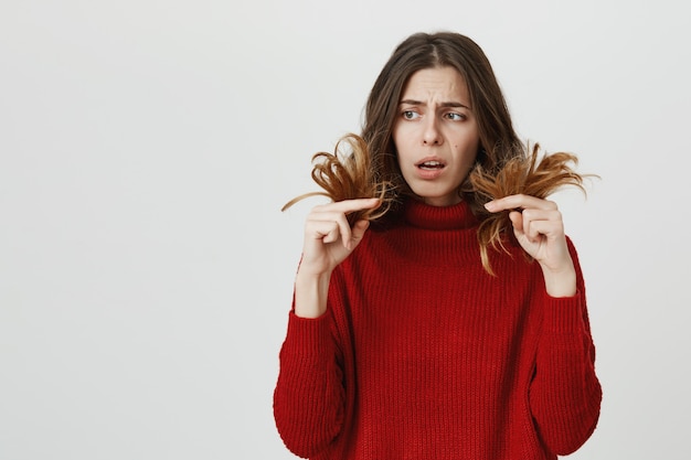 Understanding Hair Loss: 5 Causes and Effective Solutions